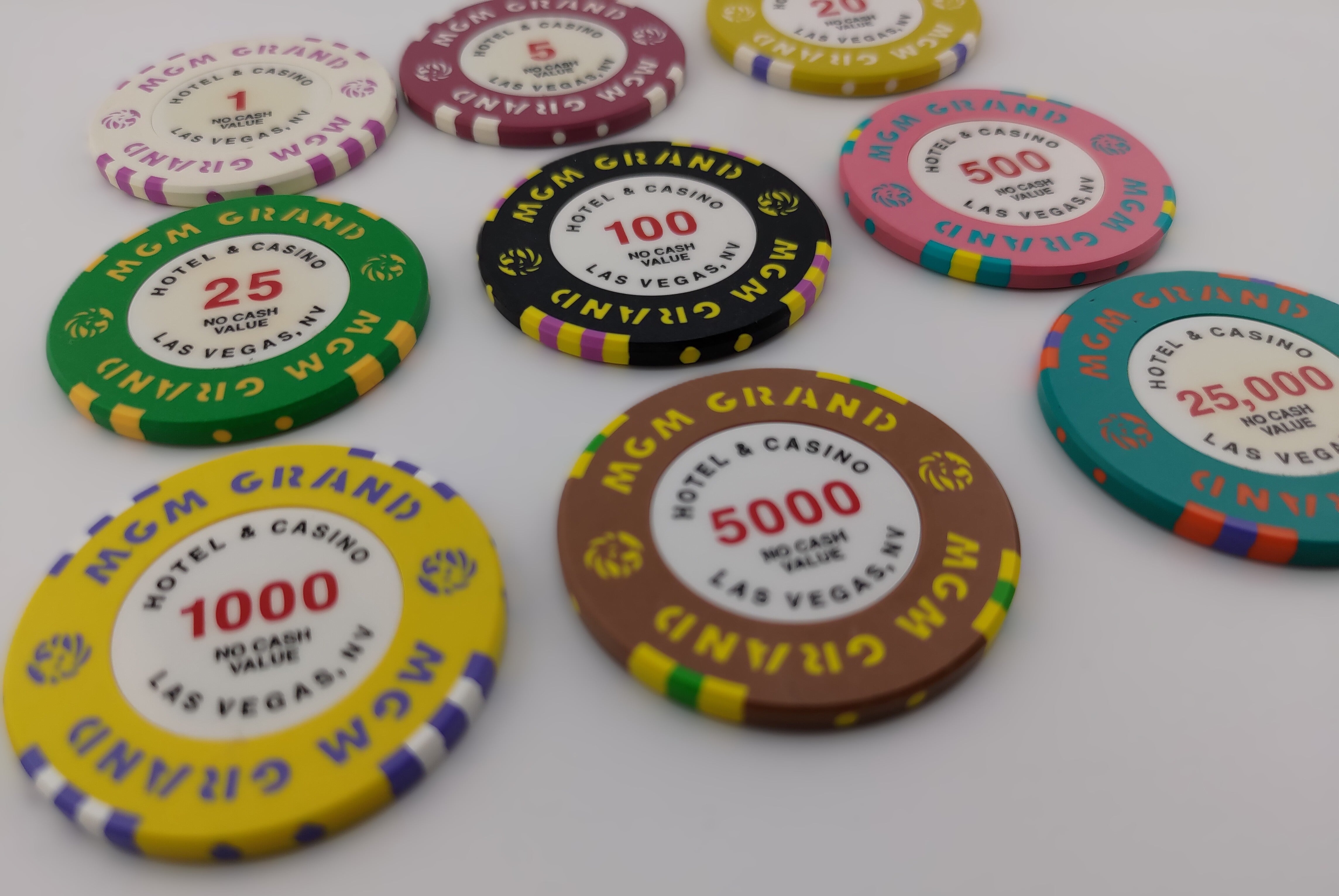 MGM Grand Las Vegas NCV 9-Chips Set 44mm