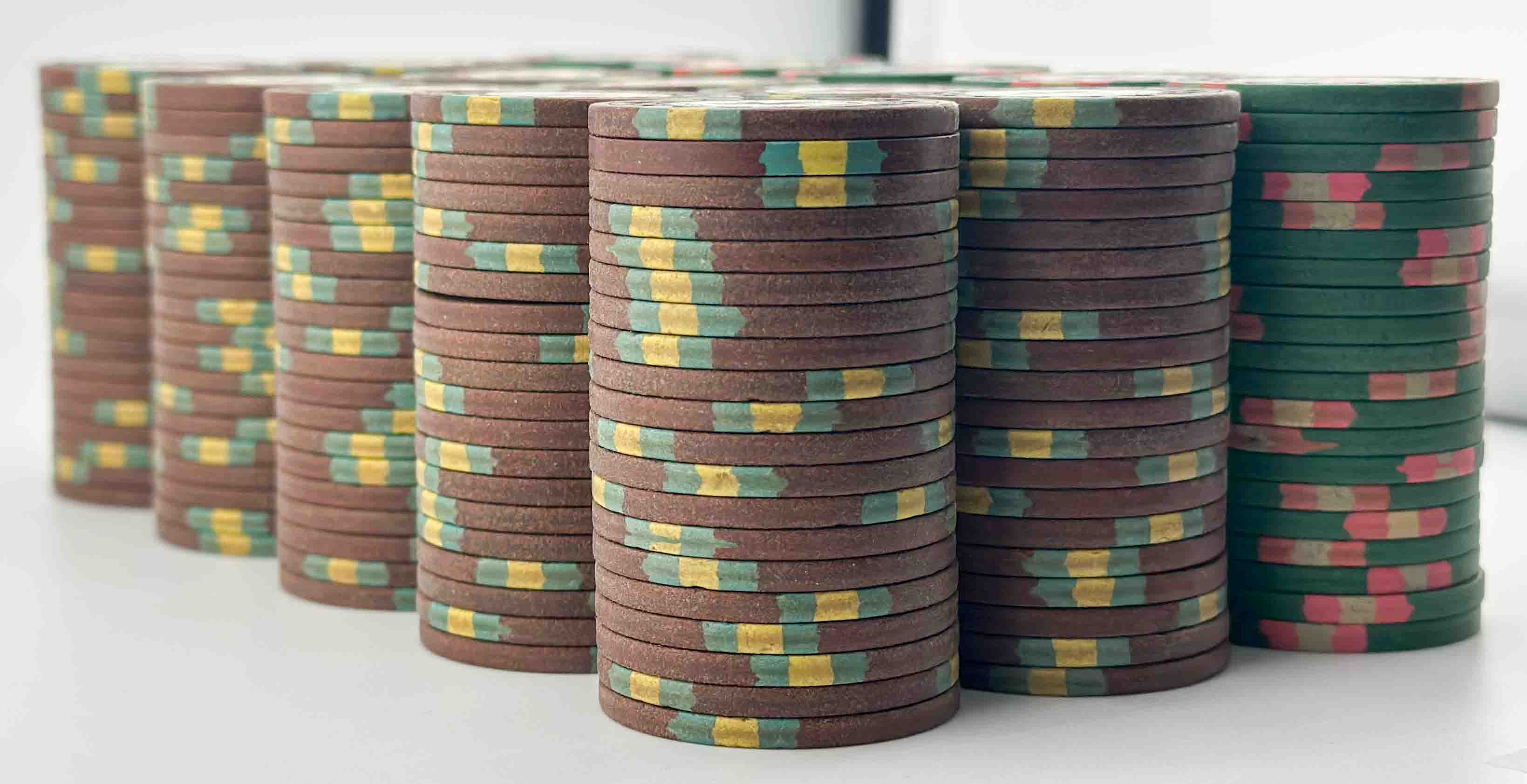 Thunderbird Casino Las Vegas Nevada 300 HHR Chip ($5 and $25) Set