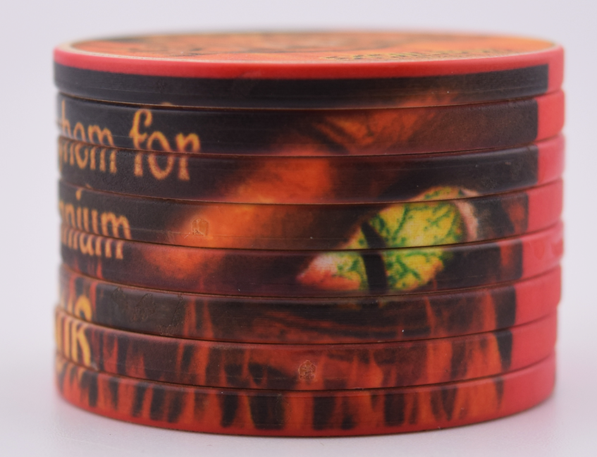 Excalibur Casino Las Vegas Nevada Set of 8 Tournament of Kings $5 Chips 1999