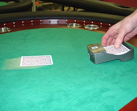 SHUFFLER Up and Deal Wheel-R-Dealer Automatic Card Dealer - Spinettis Gaming - 2